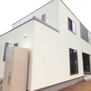 【施工実例】高級感漂う白の邸宅